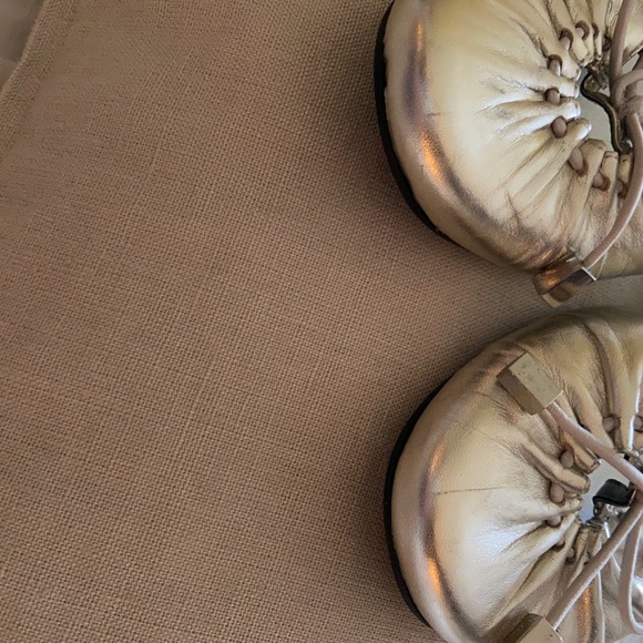 Shoes - Picture 6 of 6